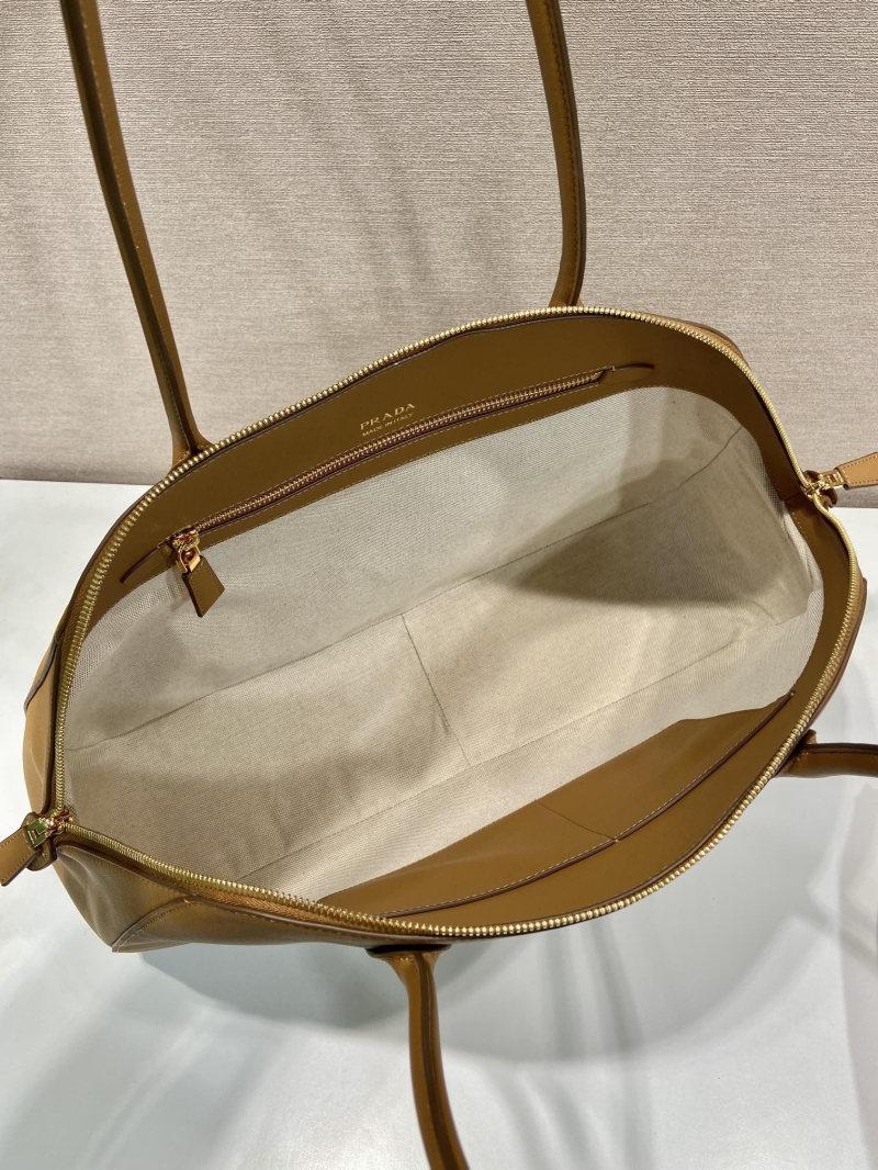 Pra*a top handle bags